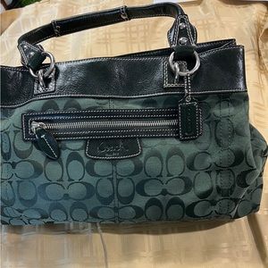Coach Green Signature Penelope Leather Trim F15533 Great condition inside & out